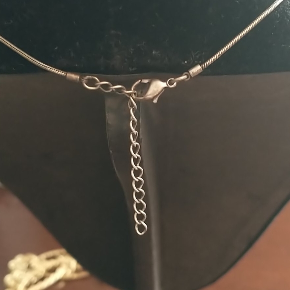 Necklace - Picture 4 of 4